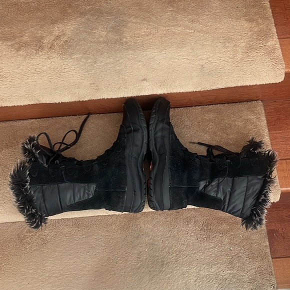 THE NORTH FACE Women’s Leather And Suede Boots Size 9 In Excellent Condition - Picture 6 of 13